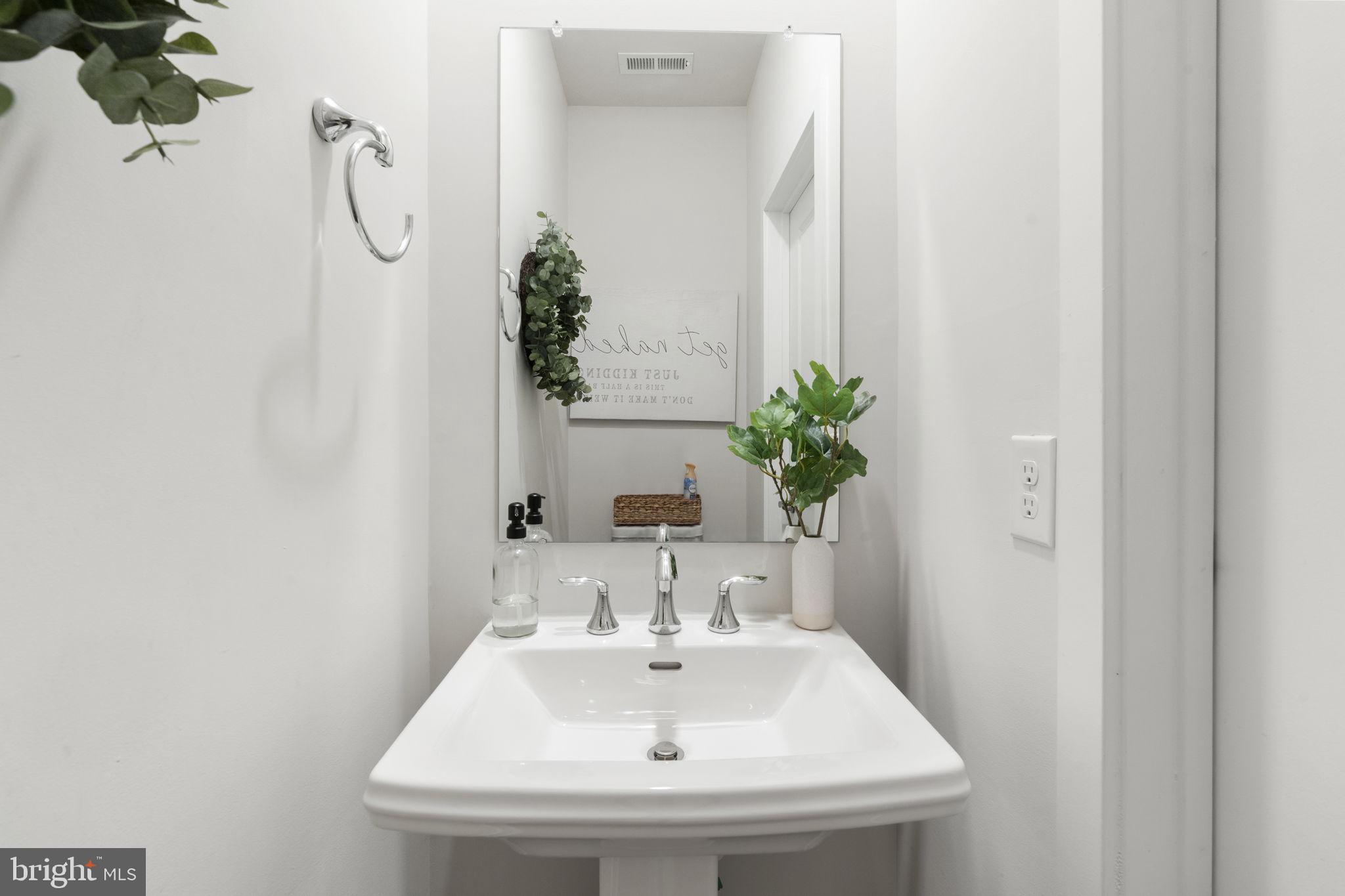 STEELPOINTE - Residential