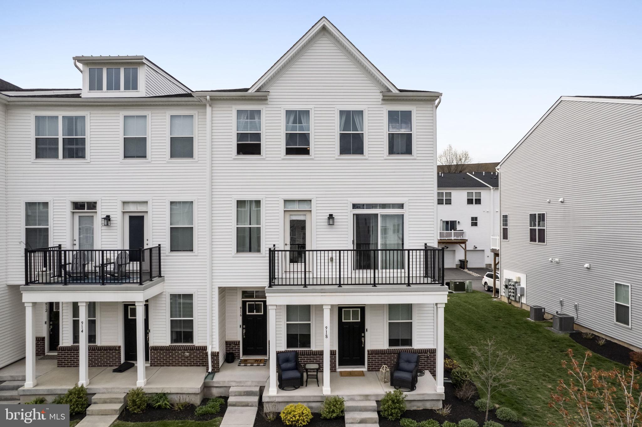 STEELPOINTE - Residential