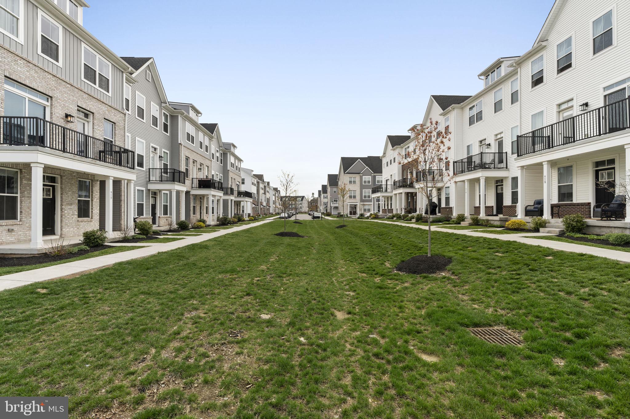 STEELPOINTE - Residential