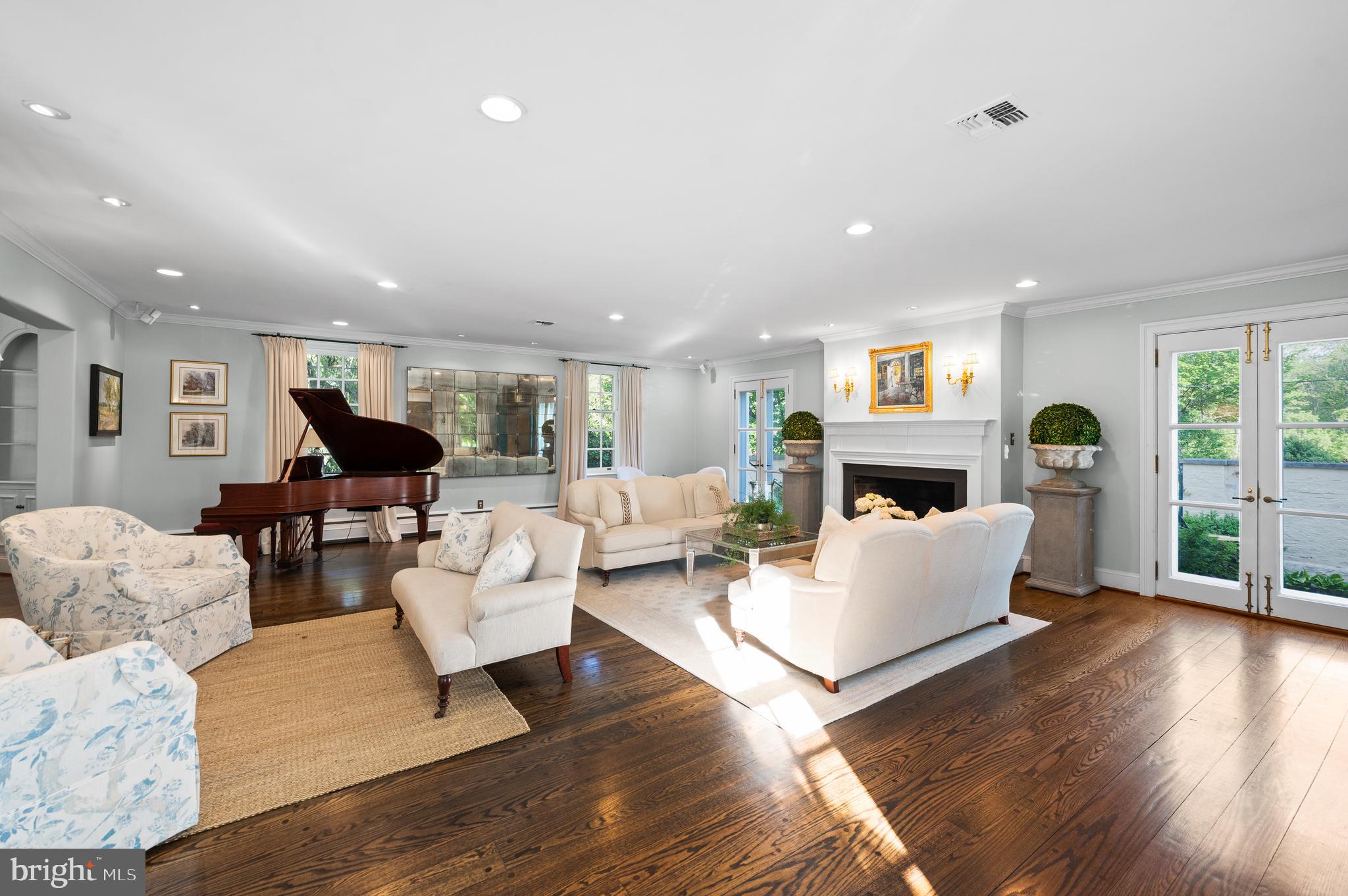 WEST WAYNE - Residential