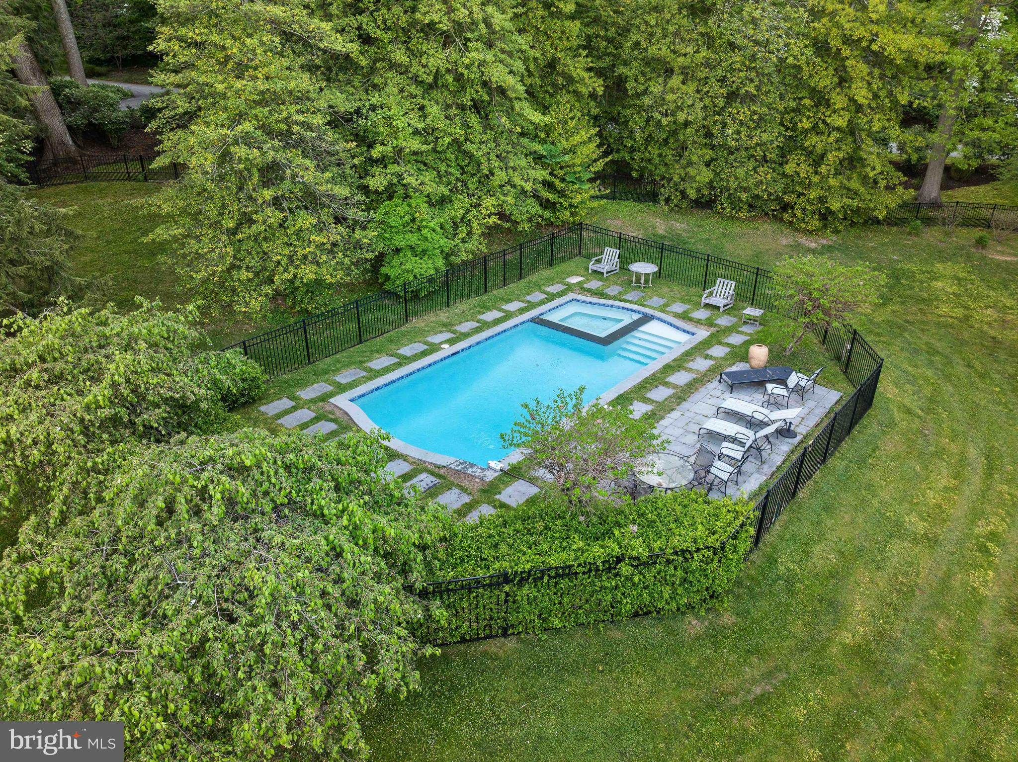 WEST WAYNE - Residential