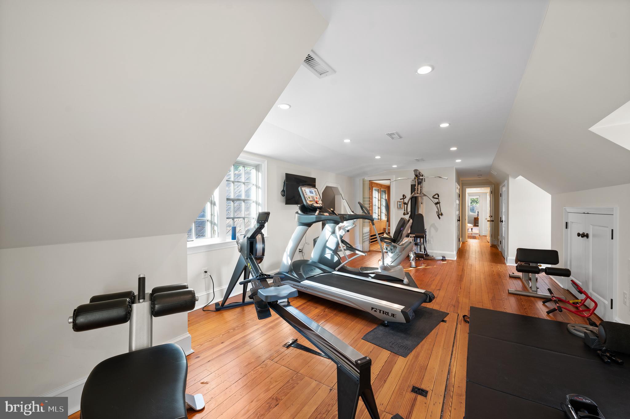 WEST WAYNE - Residential