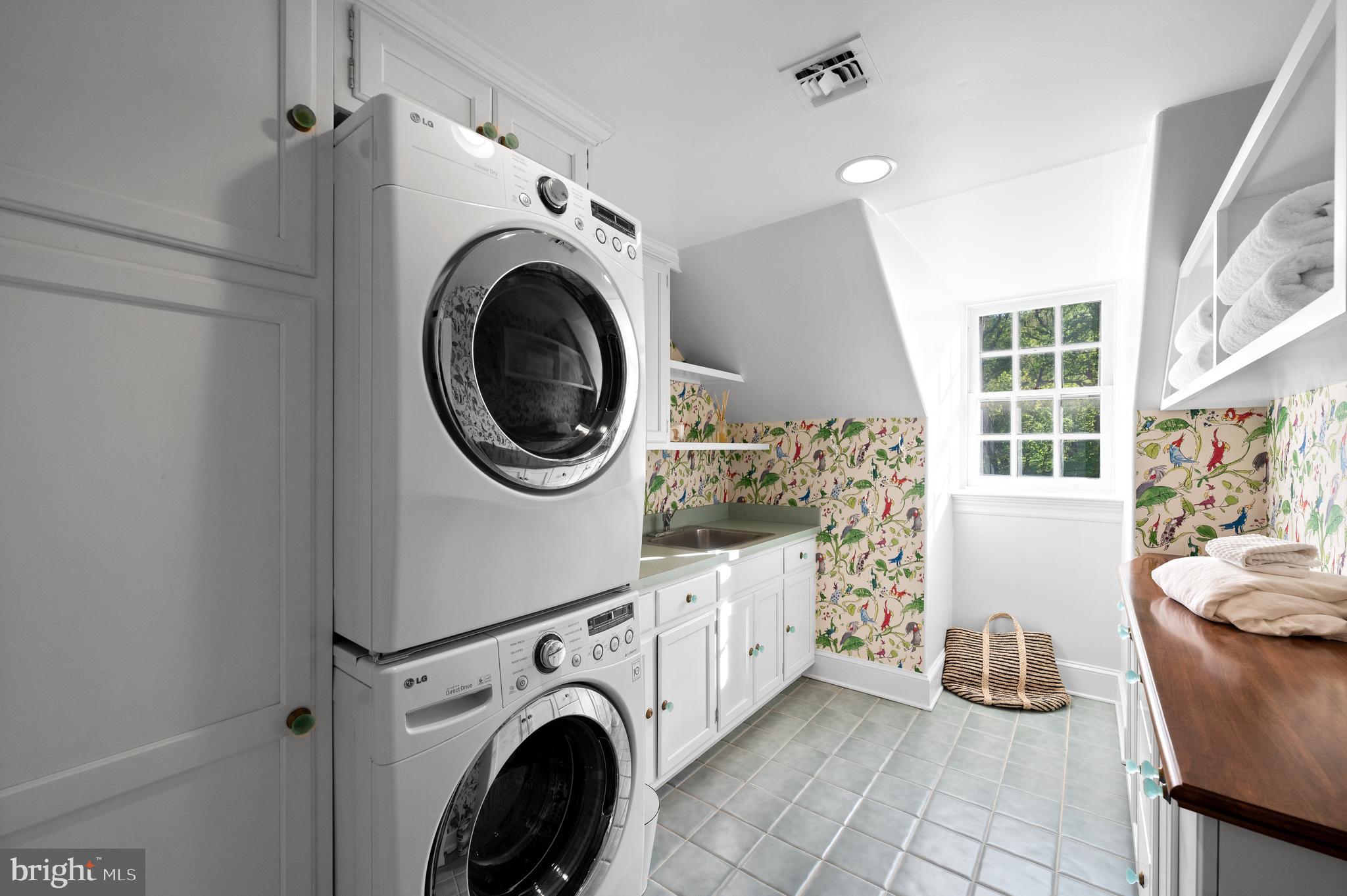 WEST WAYNE - Residential