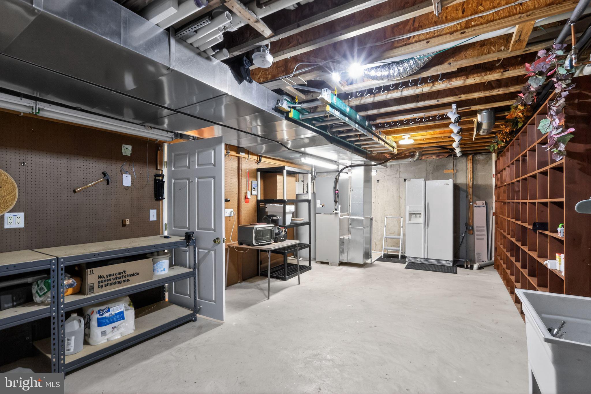 COUNTRY CLASSICS - Residential