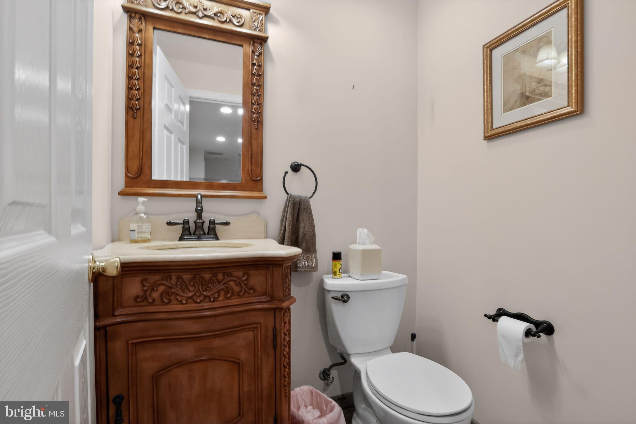 COUNTRY CLASSICS - Residential