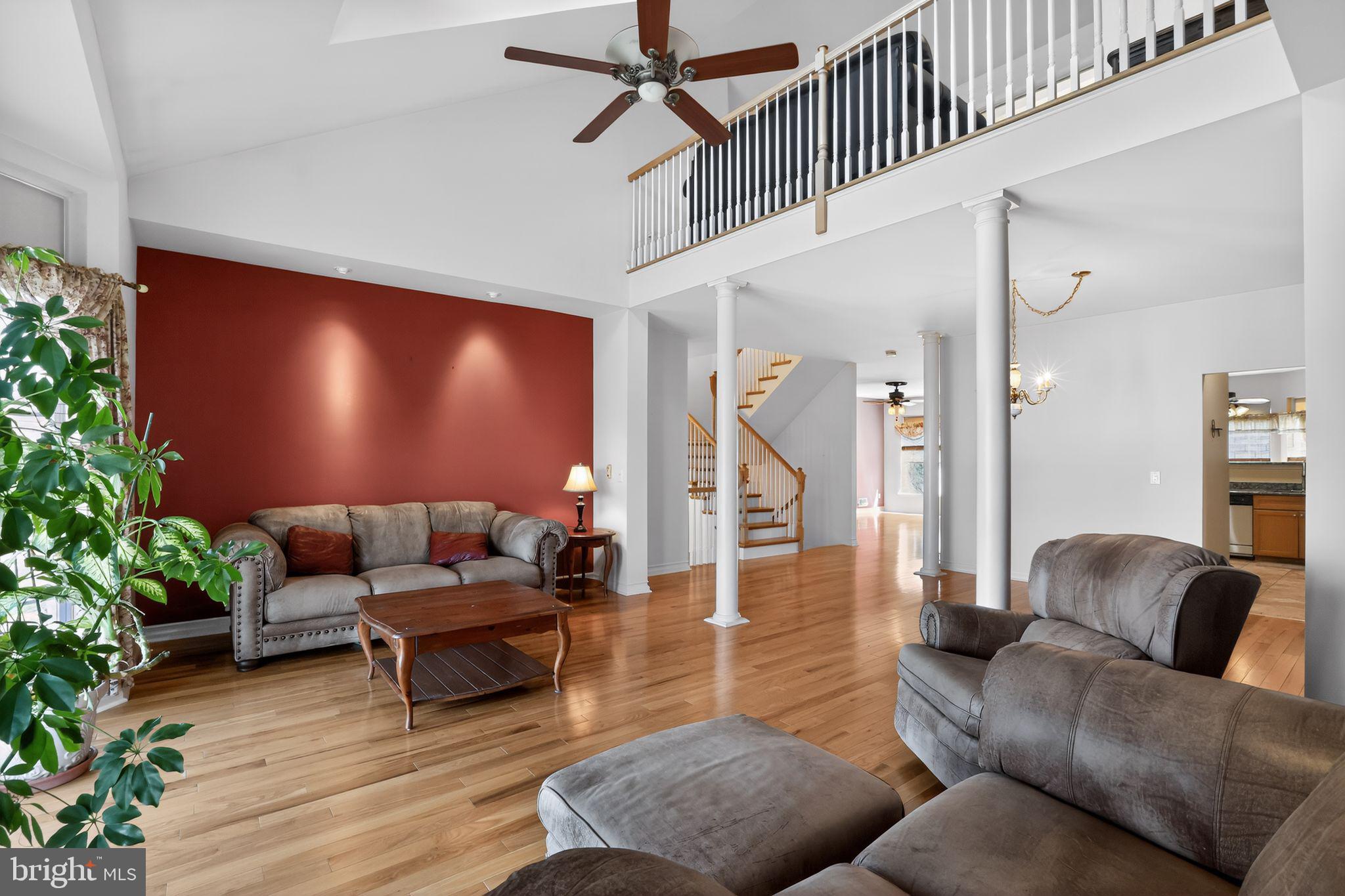 COUNTRY CLASSICS - Residential