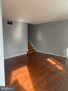 WHISKEY BOTTOM - Residential