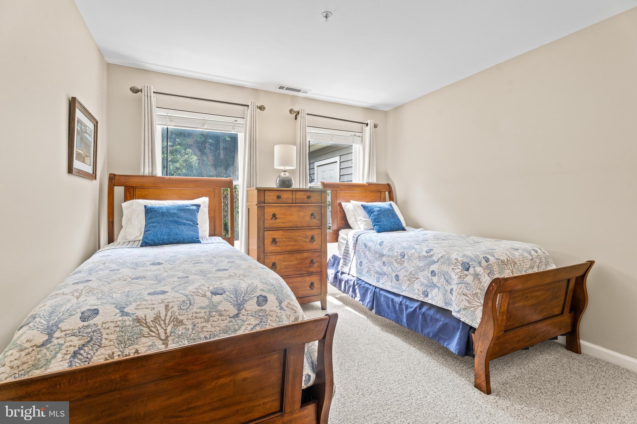 RIVER RUN - Residential