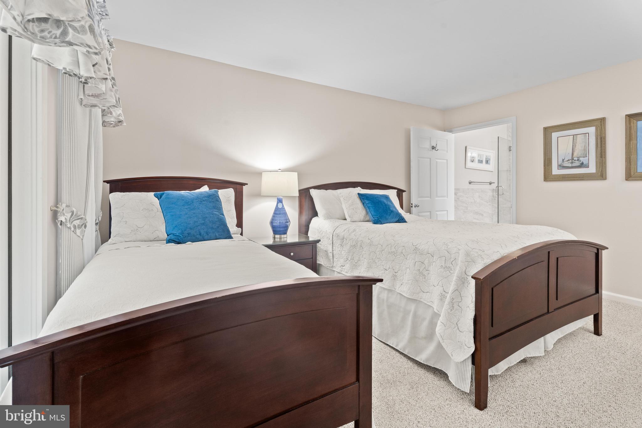 RIVER RUN - Residential