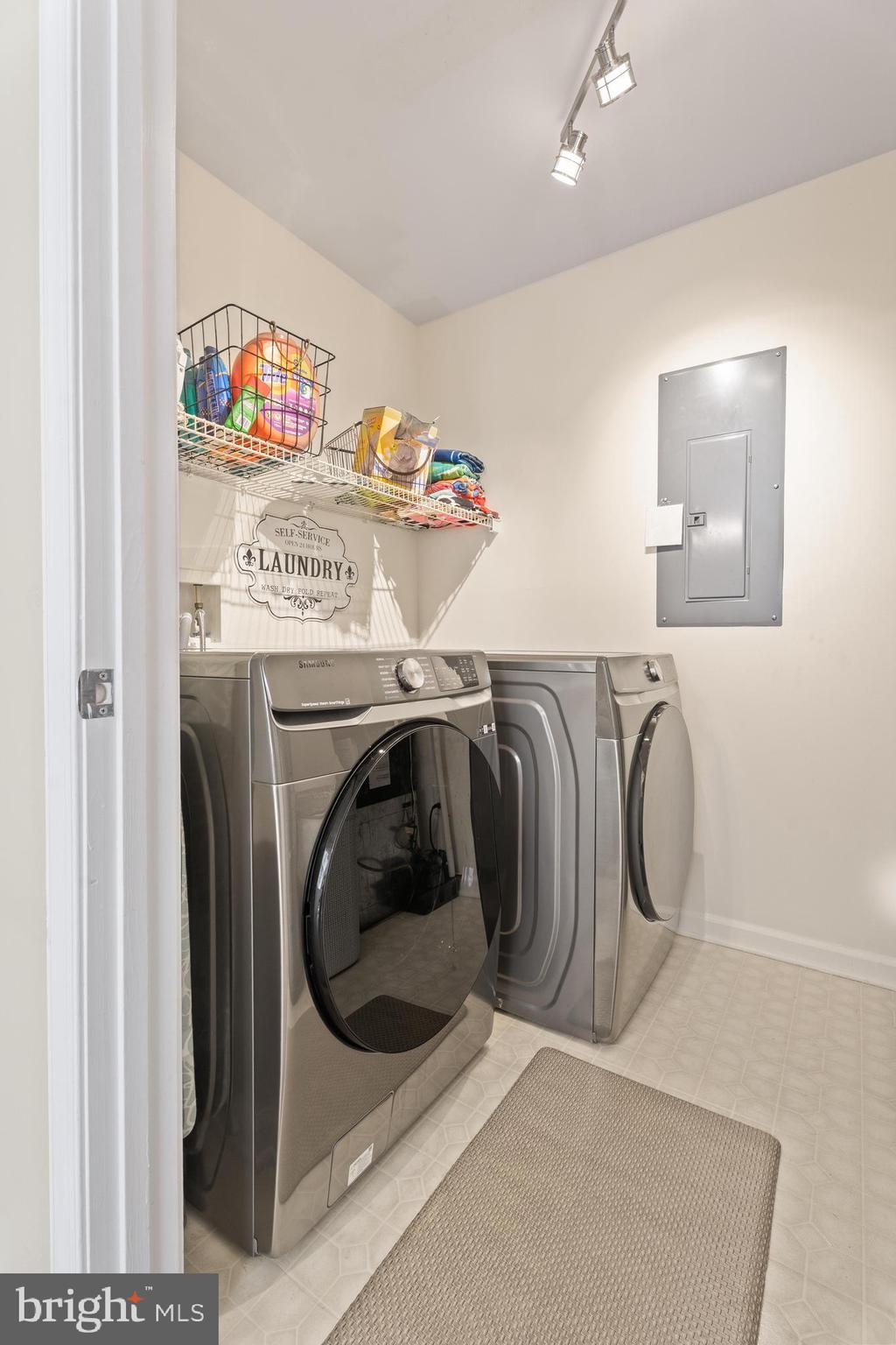 RIVER RUN - Residential