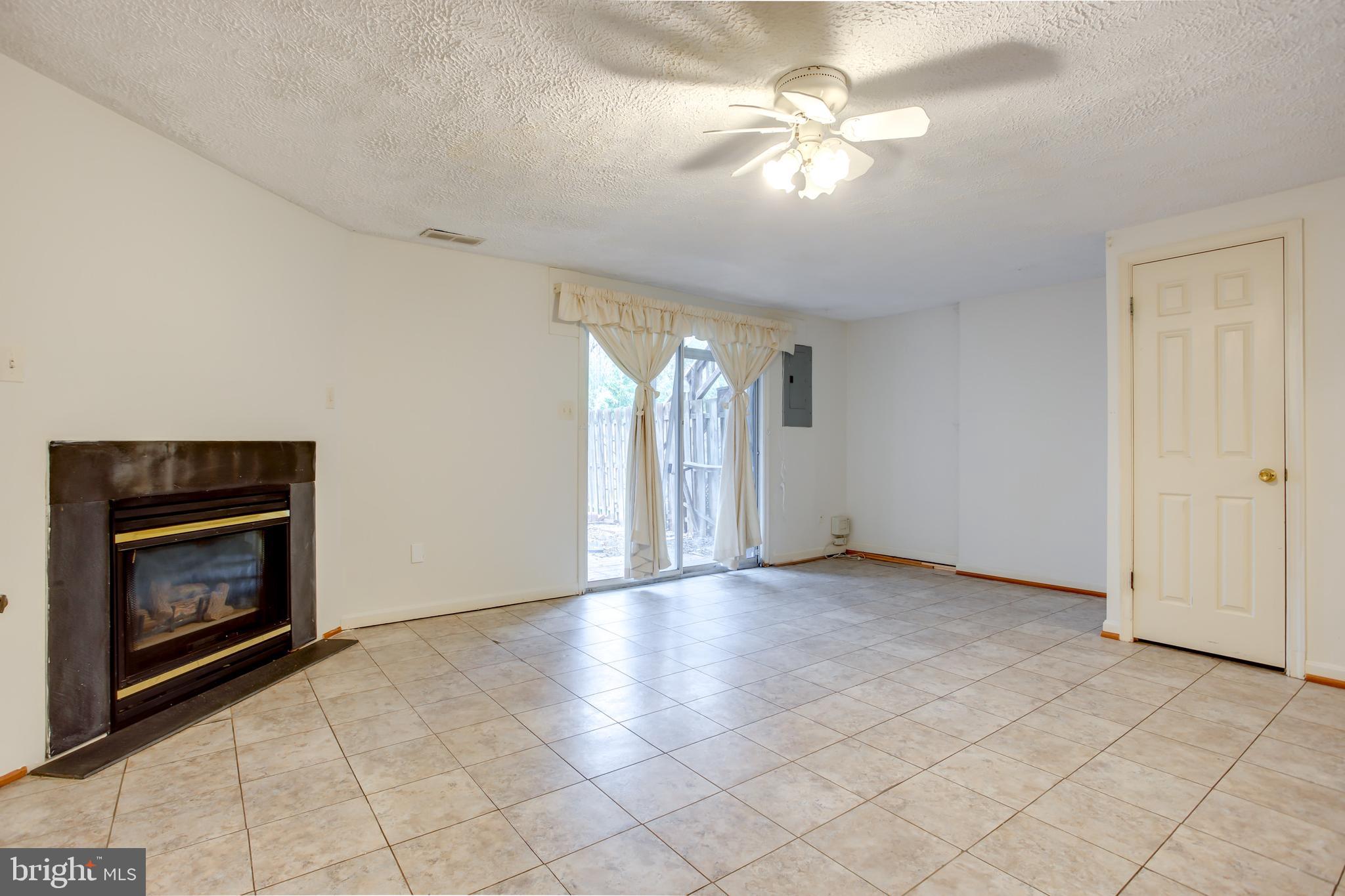 STONE CROSSING - Residential Lease