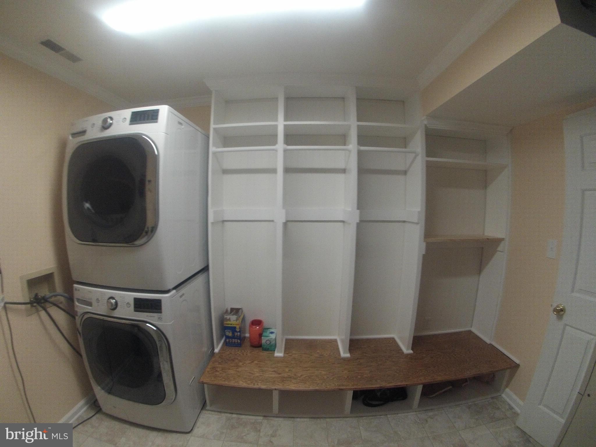 CREEKVIEW - Residential