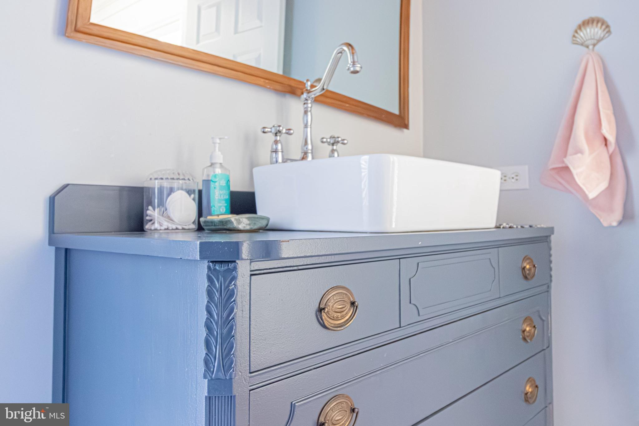 BOWLEYS QUARTERS - Residential