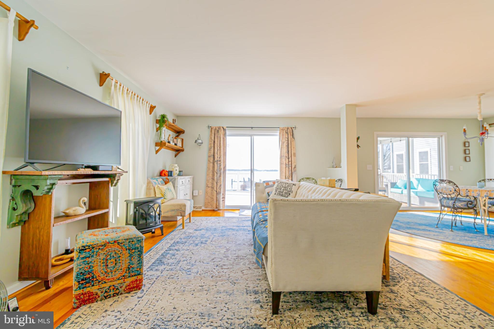 BOWLEYS QUARTERS - Residential