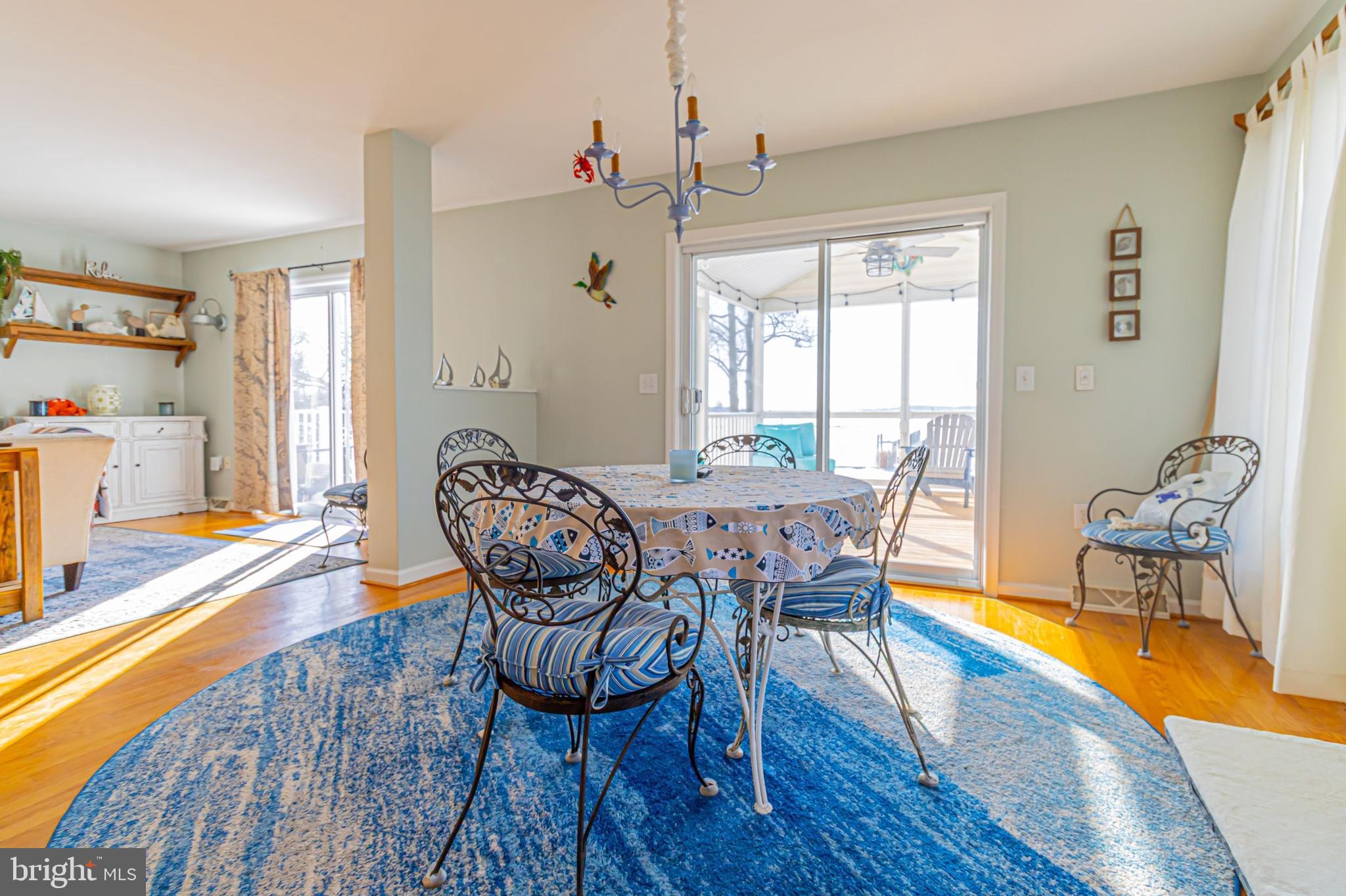 BOWLEYS QUARTERS - Residential