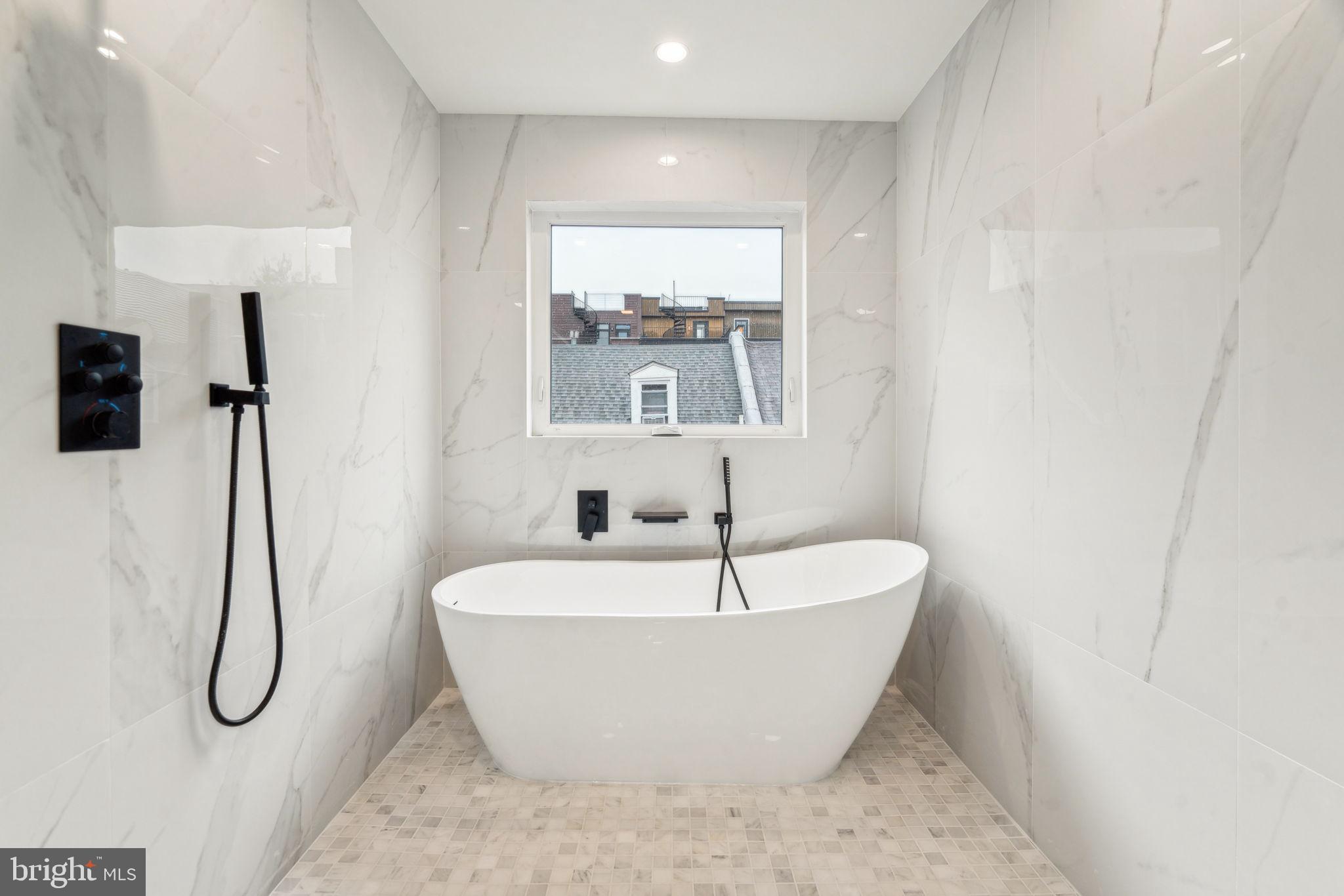 NORTHERN LIBERTIES - Residential Lease