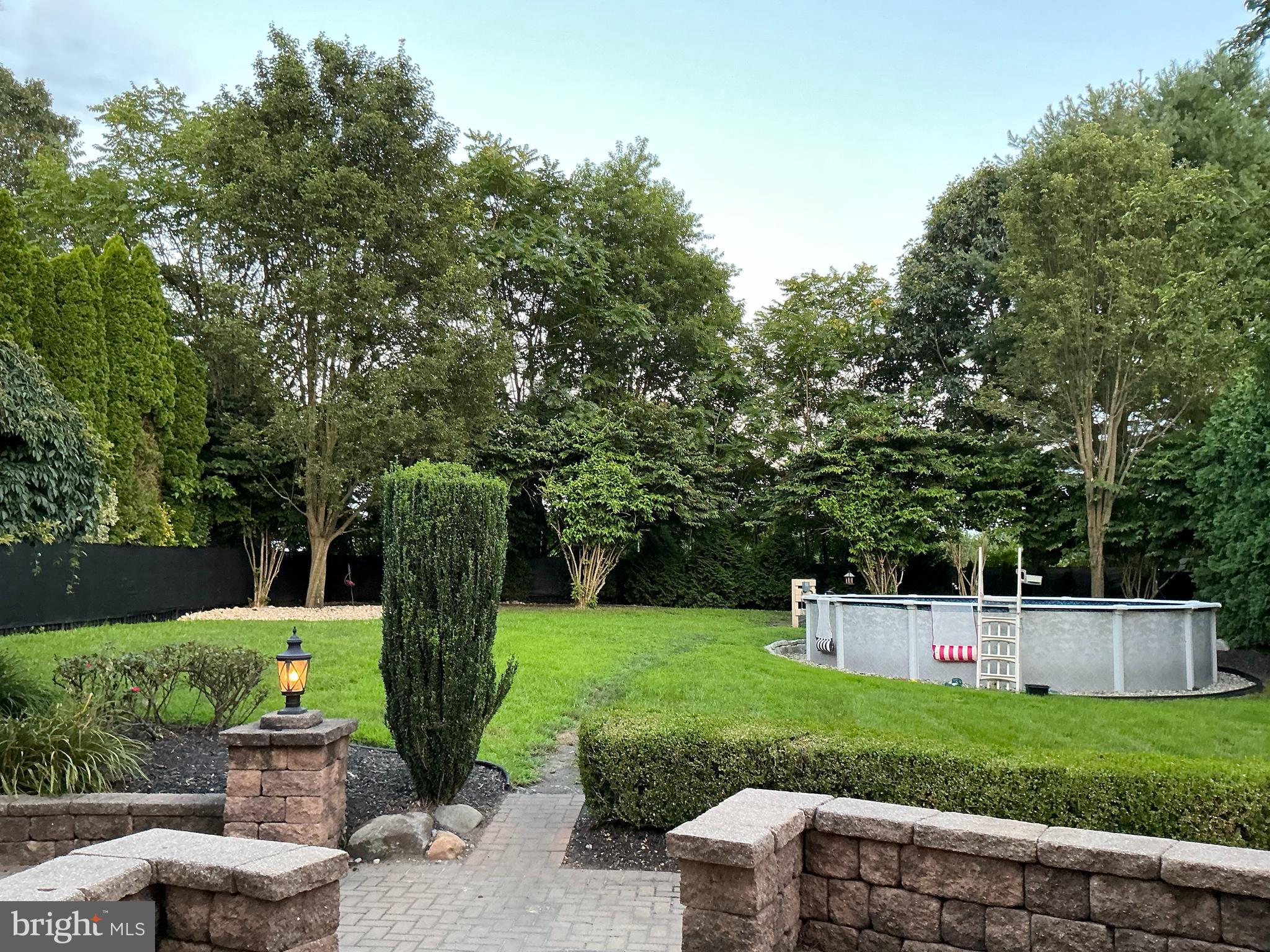 11 MORAY LANE