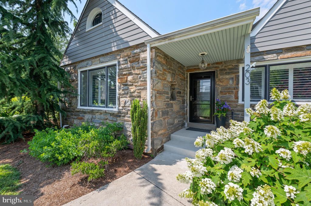 Photo of 203 E 5th Street, MEDIA, PA 19063 (MLS # PADE2103024)