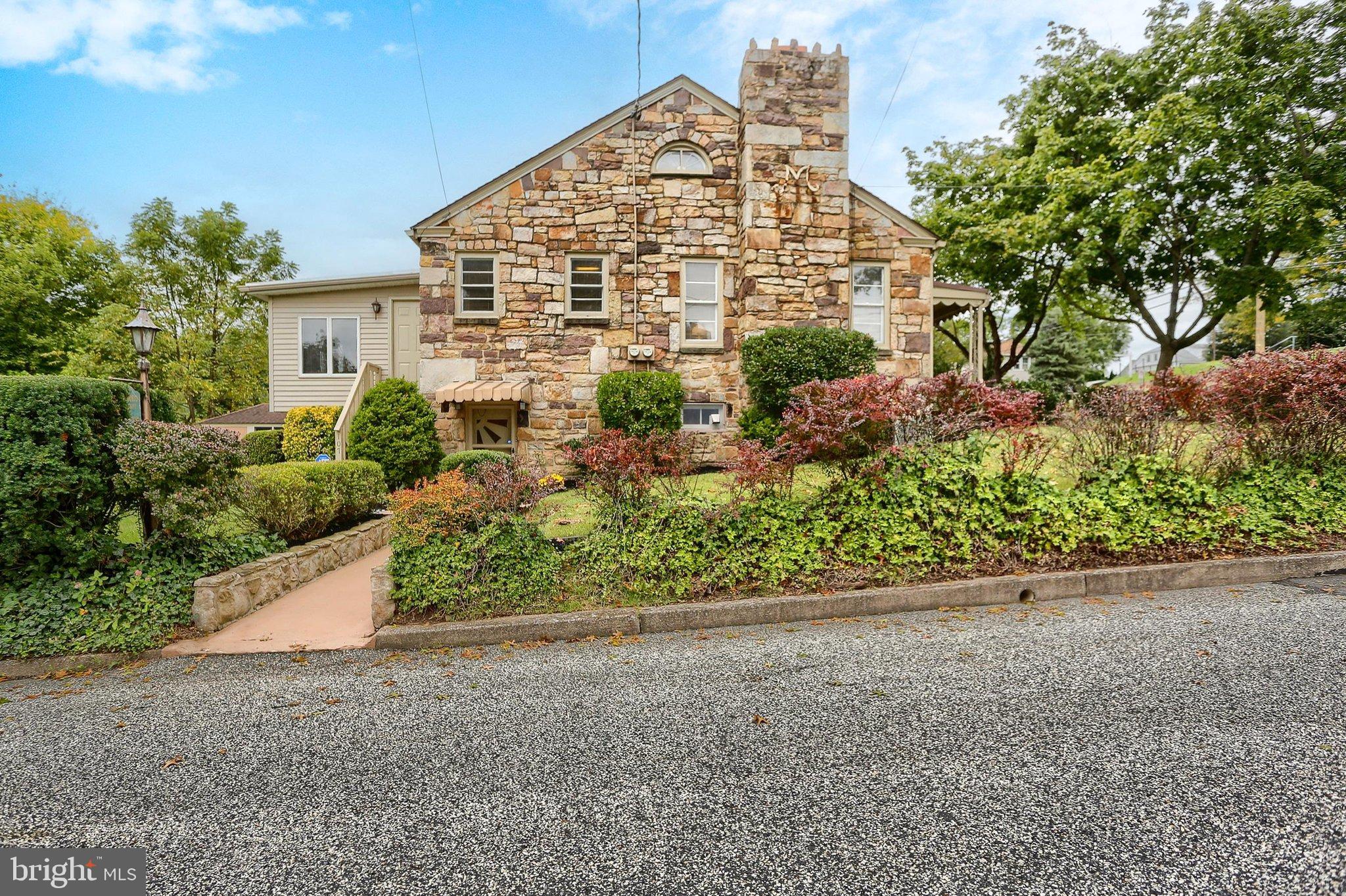 107 VALLEY ROAD