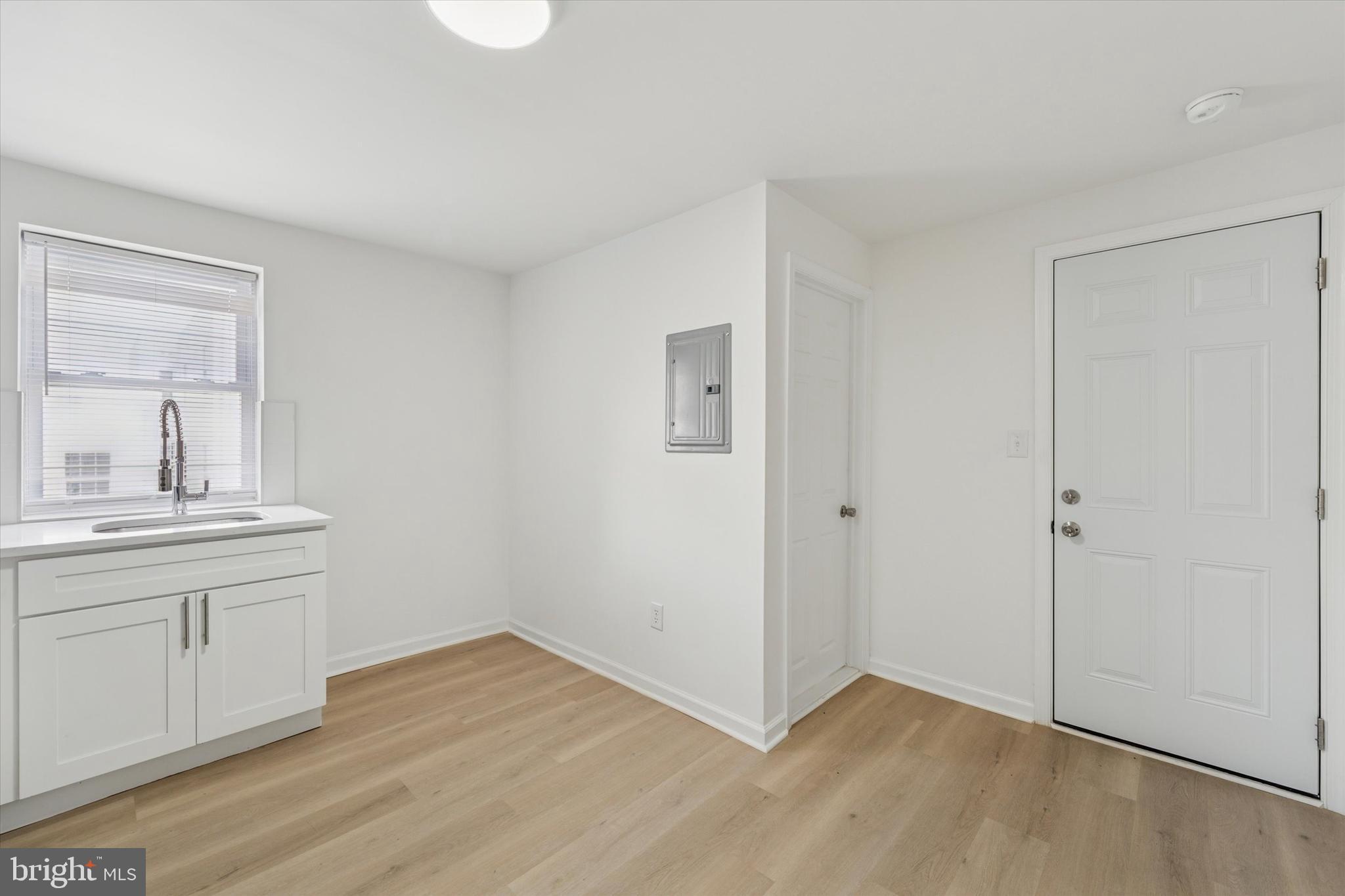 NORTH CENTRAL - Residential Lease