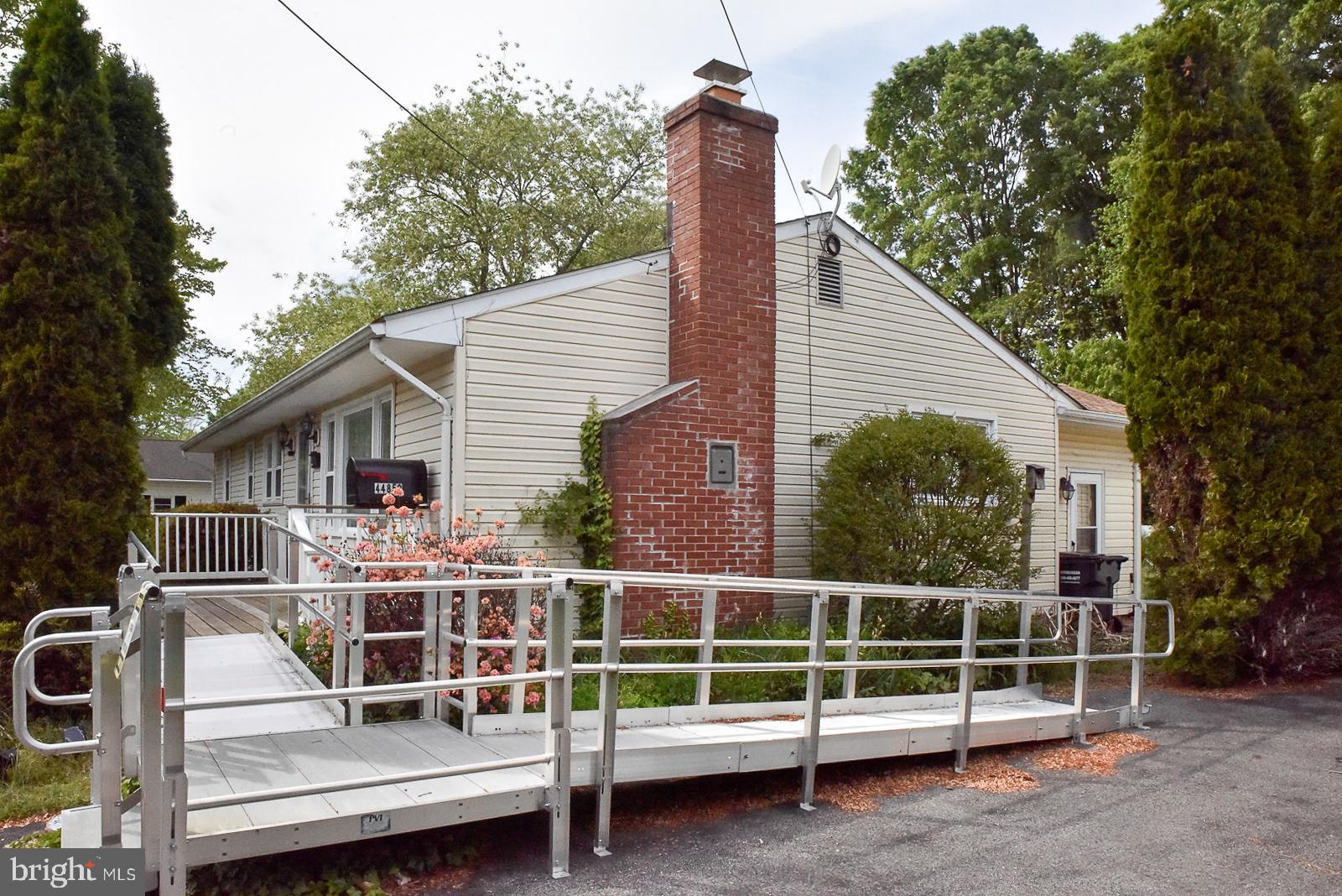 PEACOCK MANOR - Residential