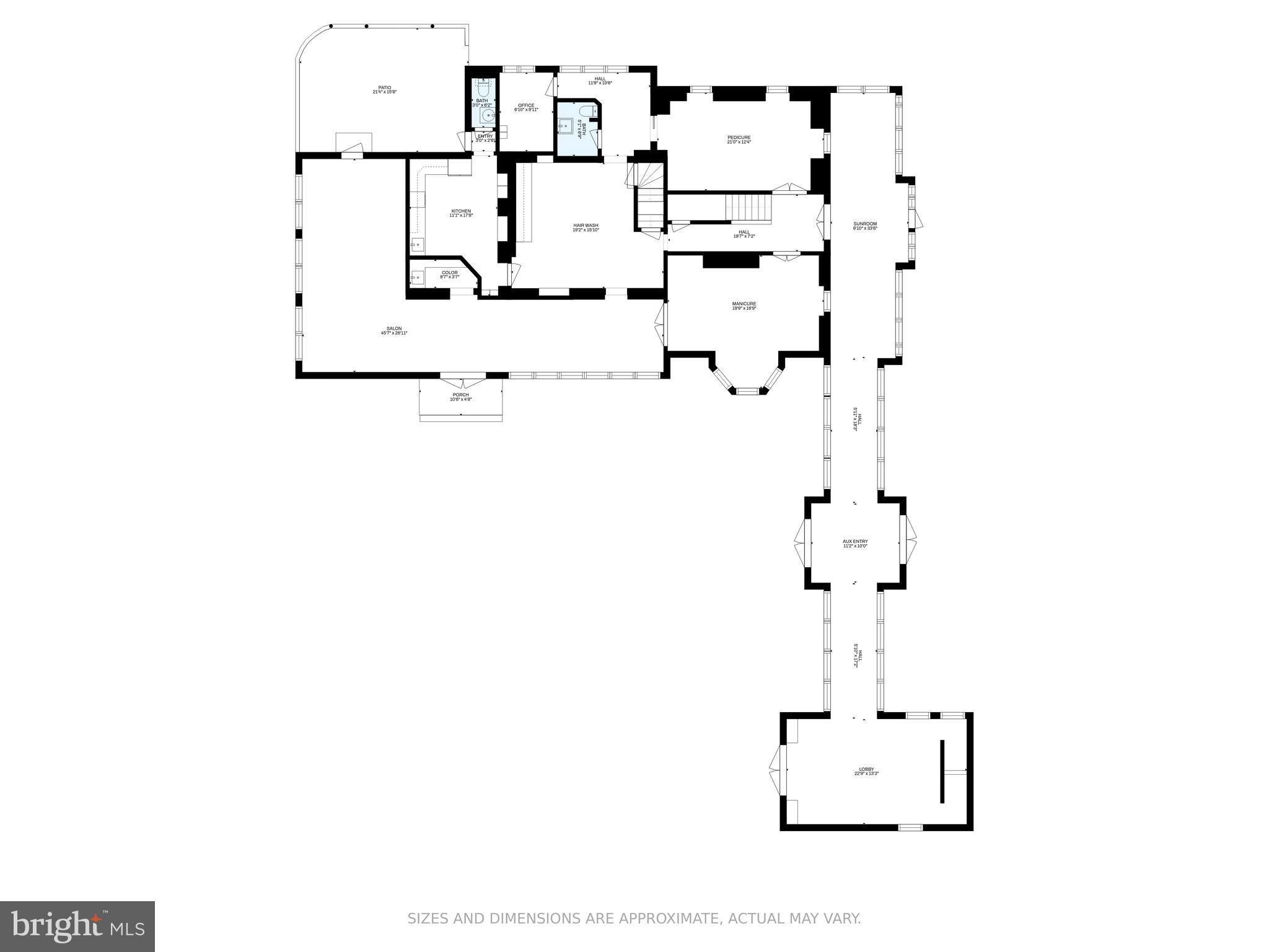 Main image without alt text