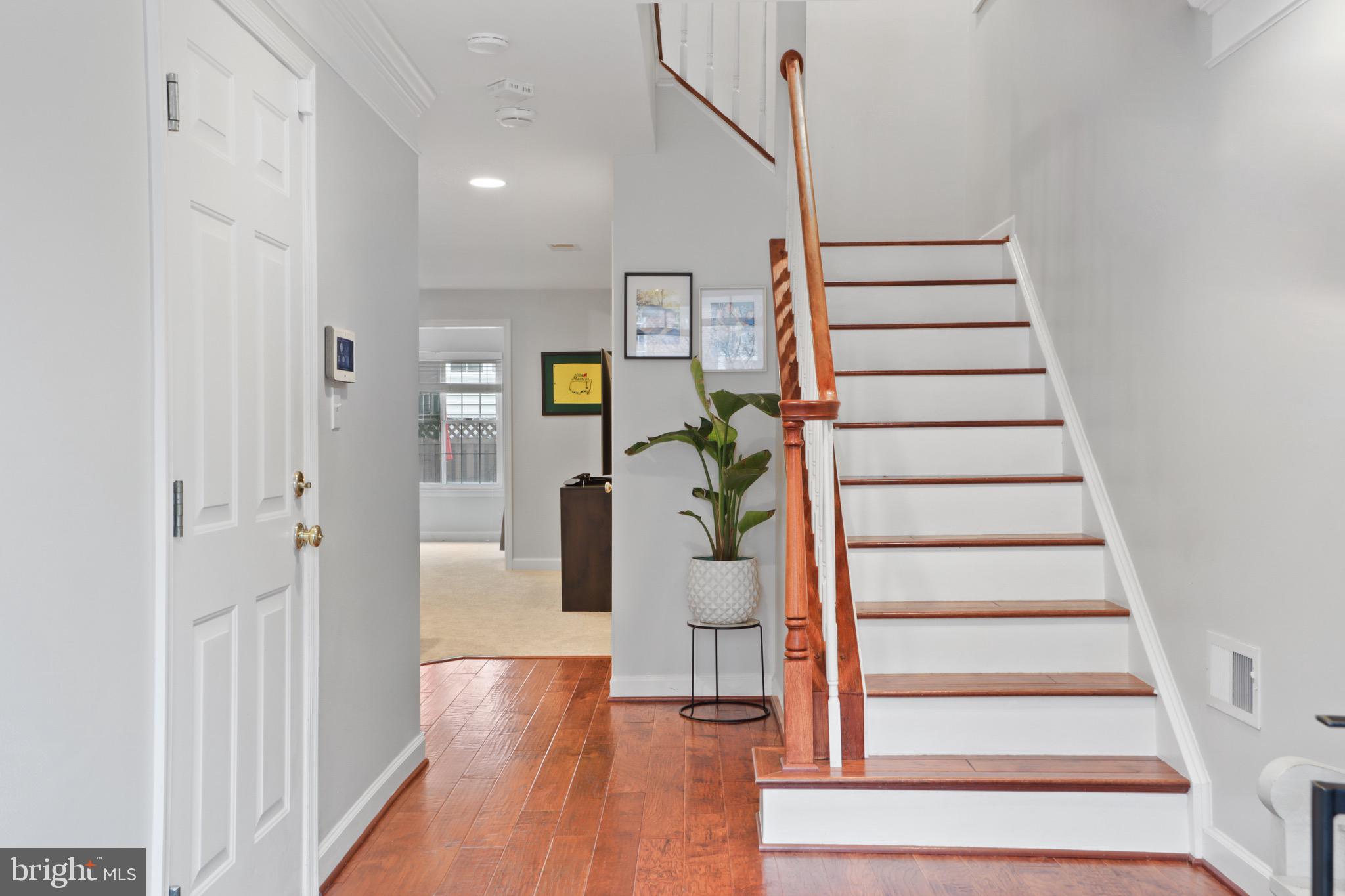 FAIRFAX CENTER LANDBAY - Residential