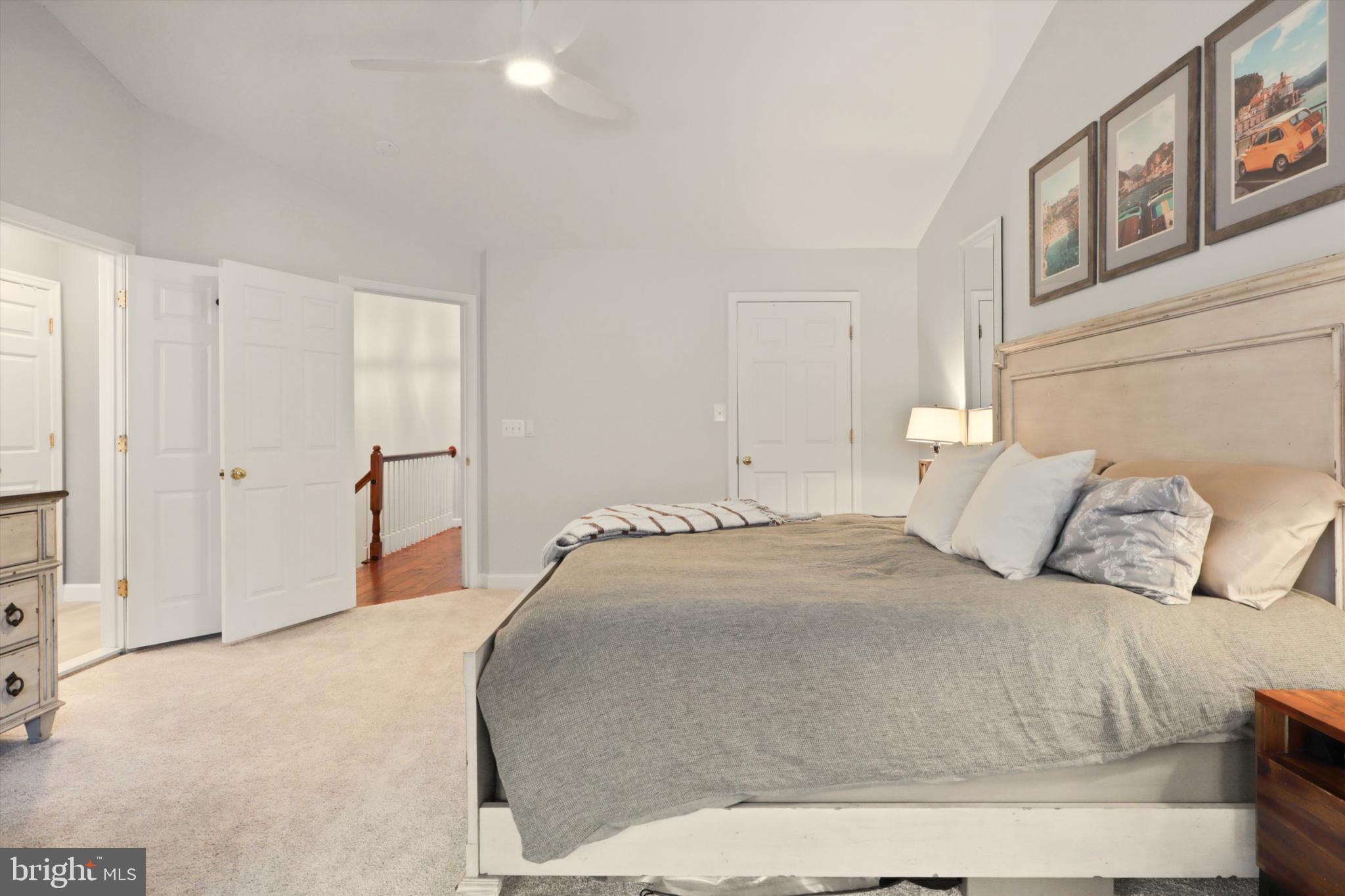 FAIRFAX CENTER LANDBAY - Residential