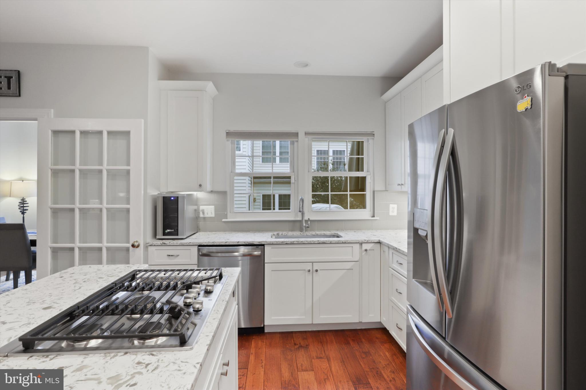 FAIRFAX CENTER LANDBAY - Residential