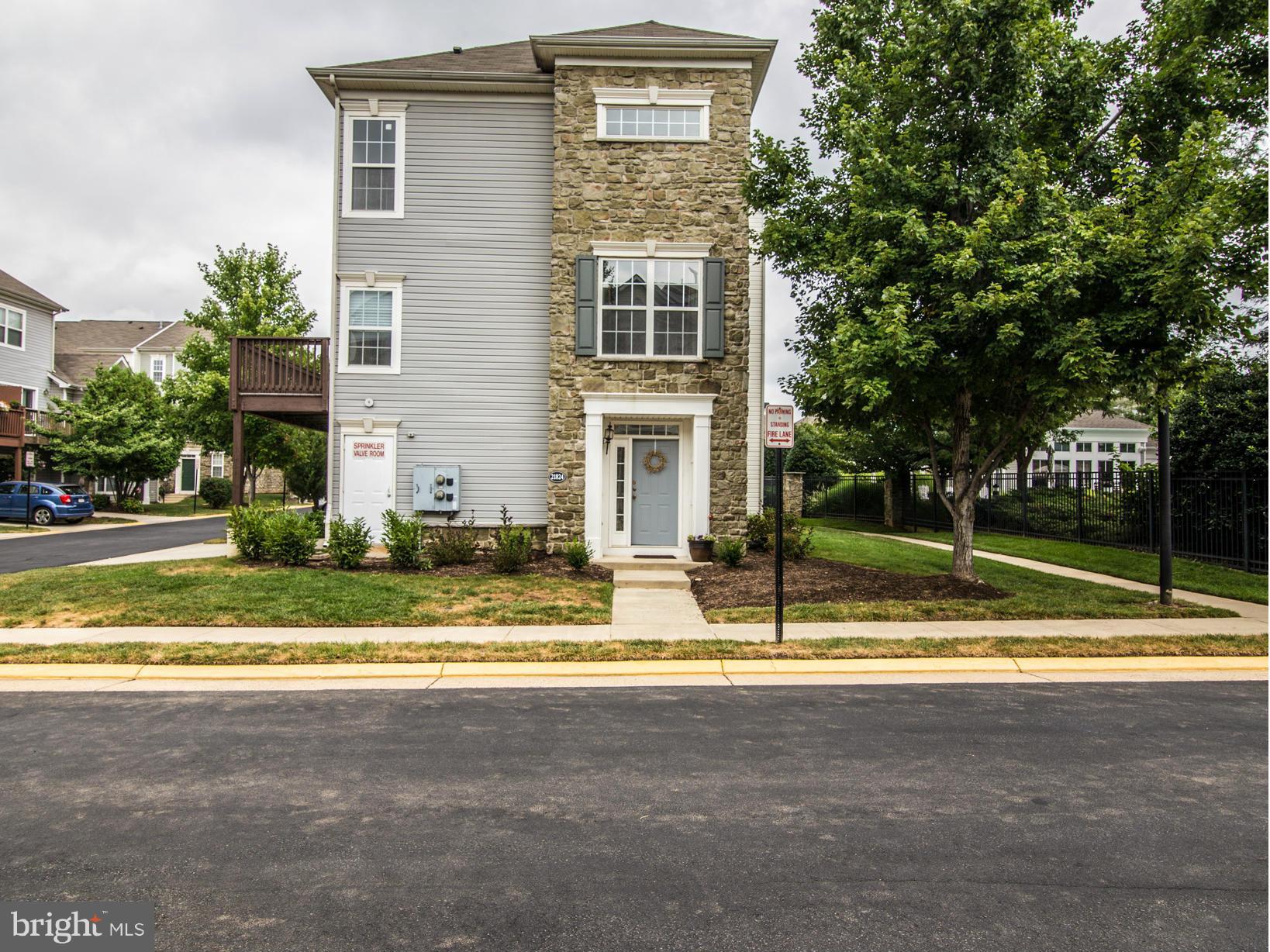 PARKSIDE AT ASHBURN - Residential