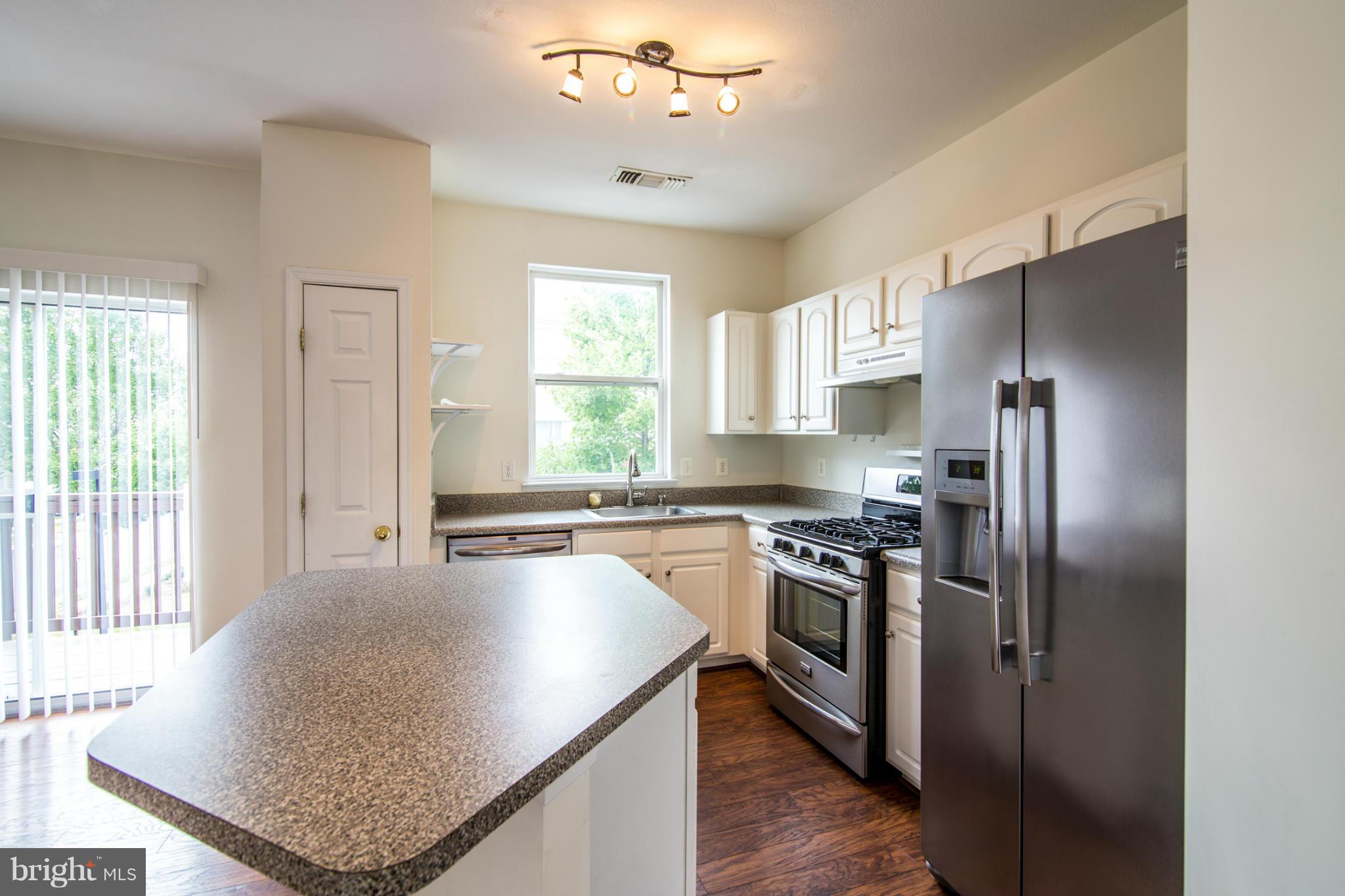 PARKSIDE AT ASHBURN - Residential