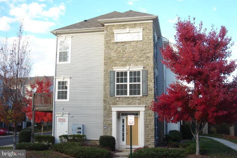 PARKSIDE AT ASHBURN - Residential