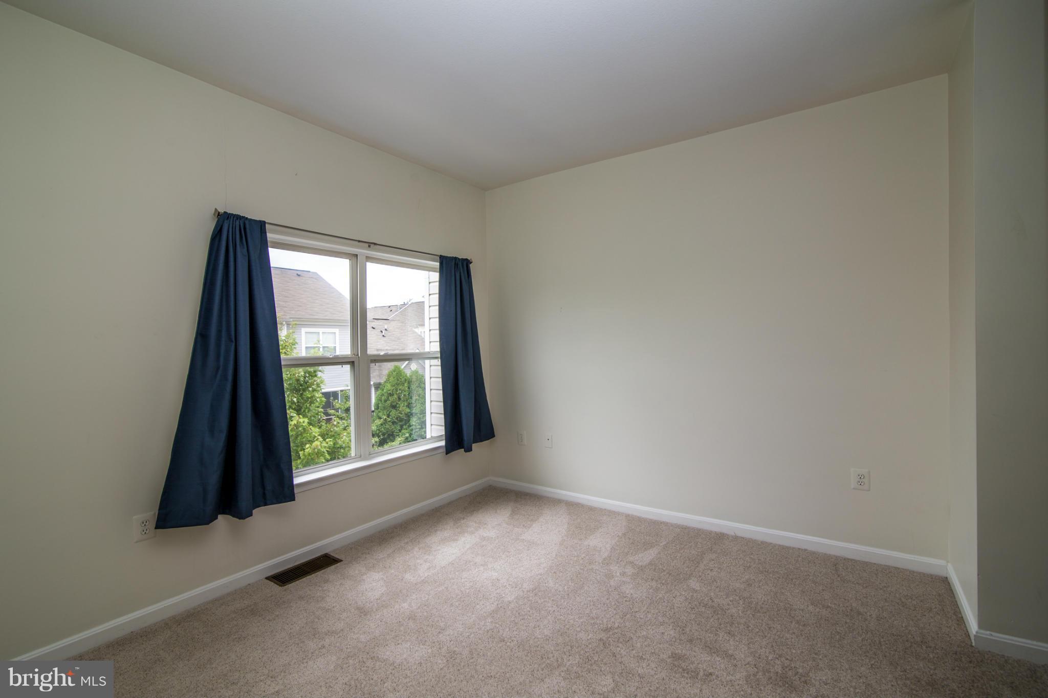 PARKSIDE AT ASHBURN - Residential