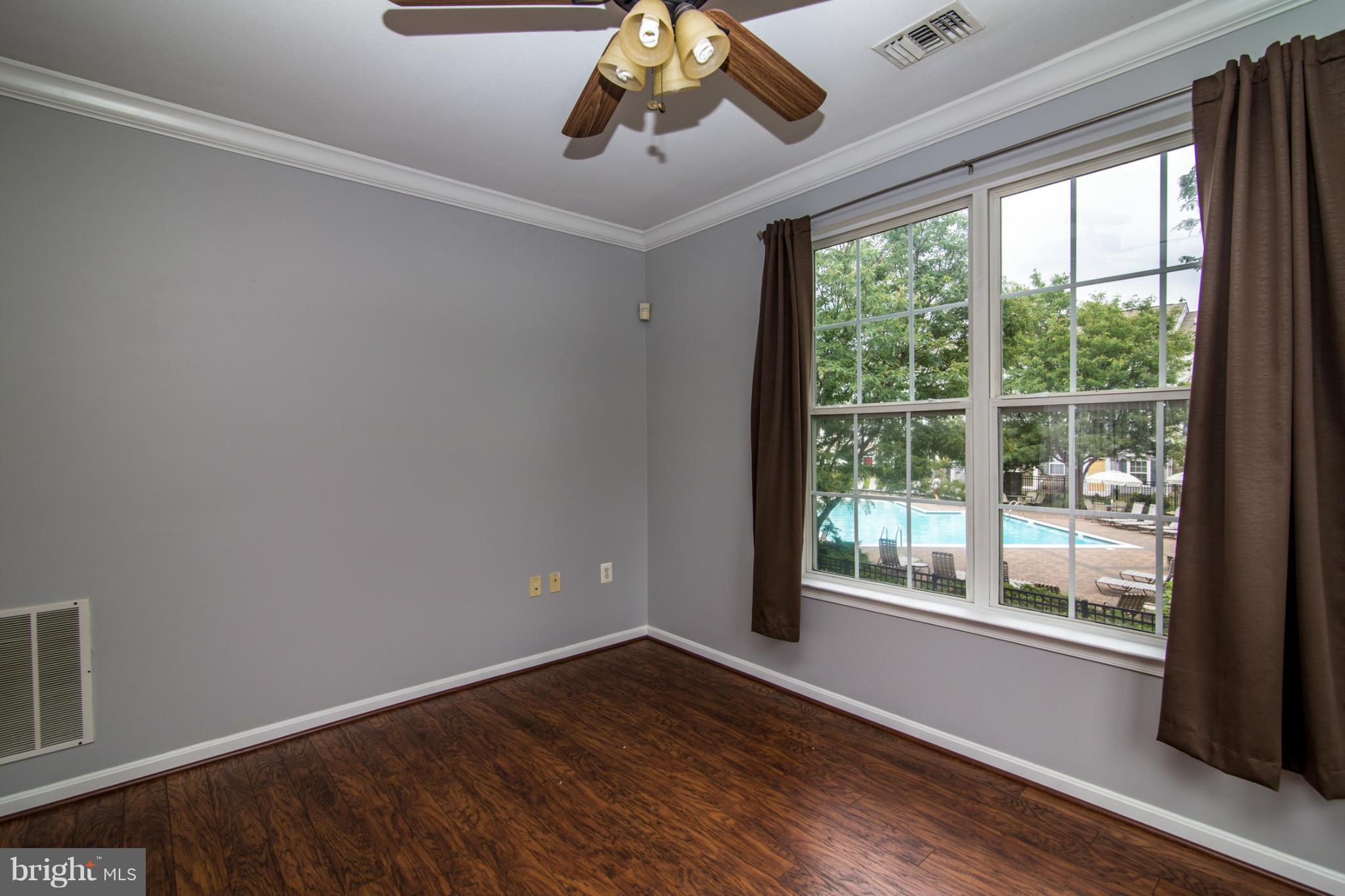 PARKSIDE AT ASHBURN - Residential