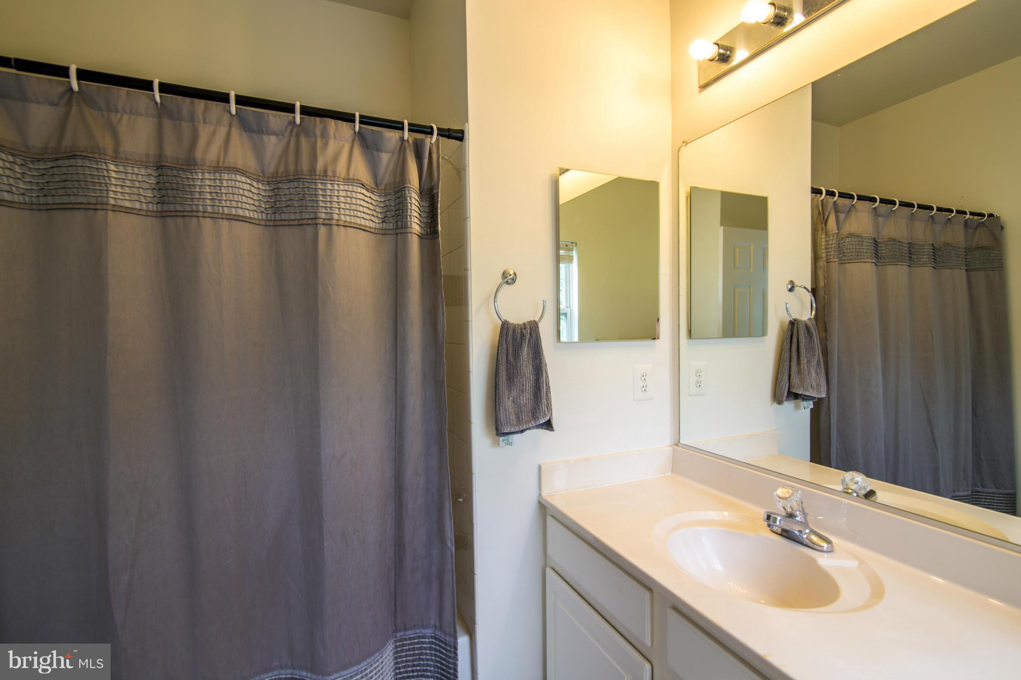 PARKSIDE AT ASHBURN - Residential