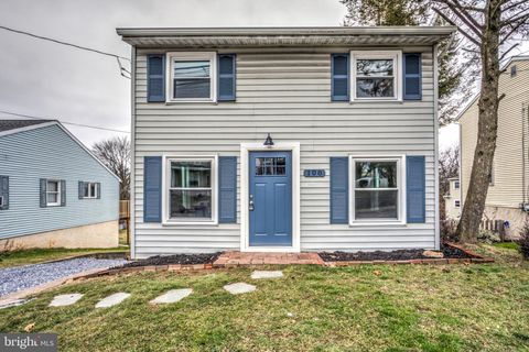 Photo of 108 N Reamstown Road, Stevens, PA 17578 (MLS # PALA2046384)