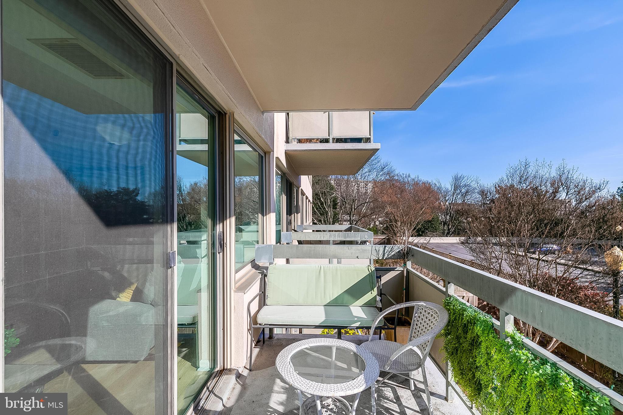 WHITLEY PARK CONDOMINIUM - Residential