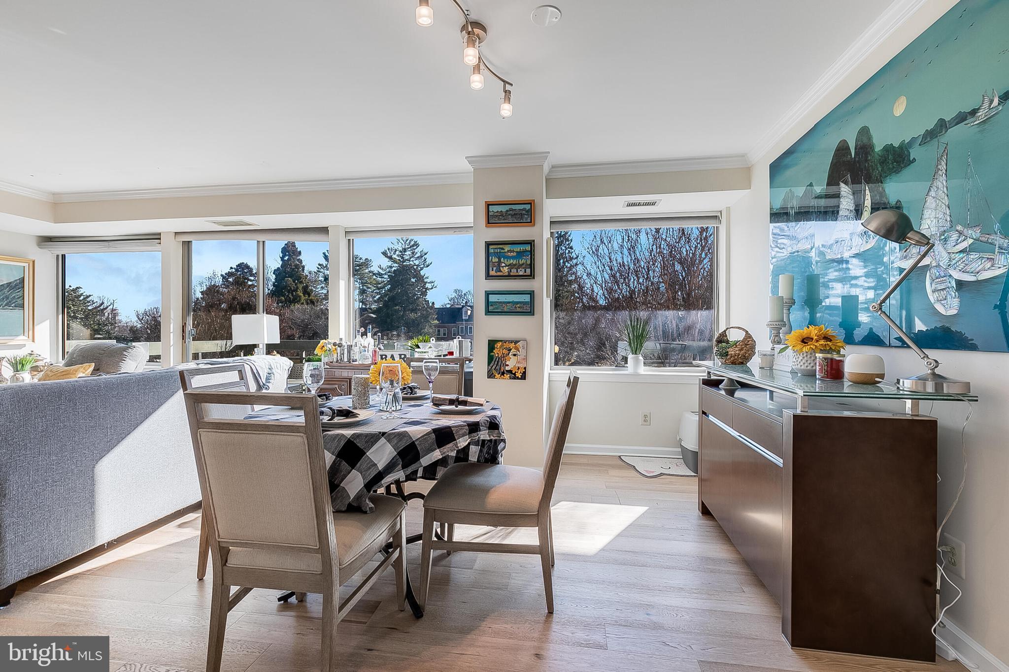 WHITLEY PARK CONDOMINIUM - Residential