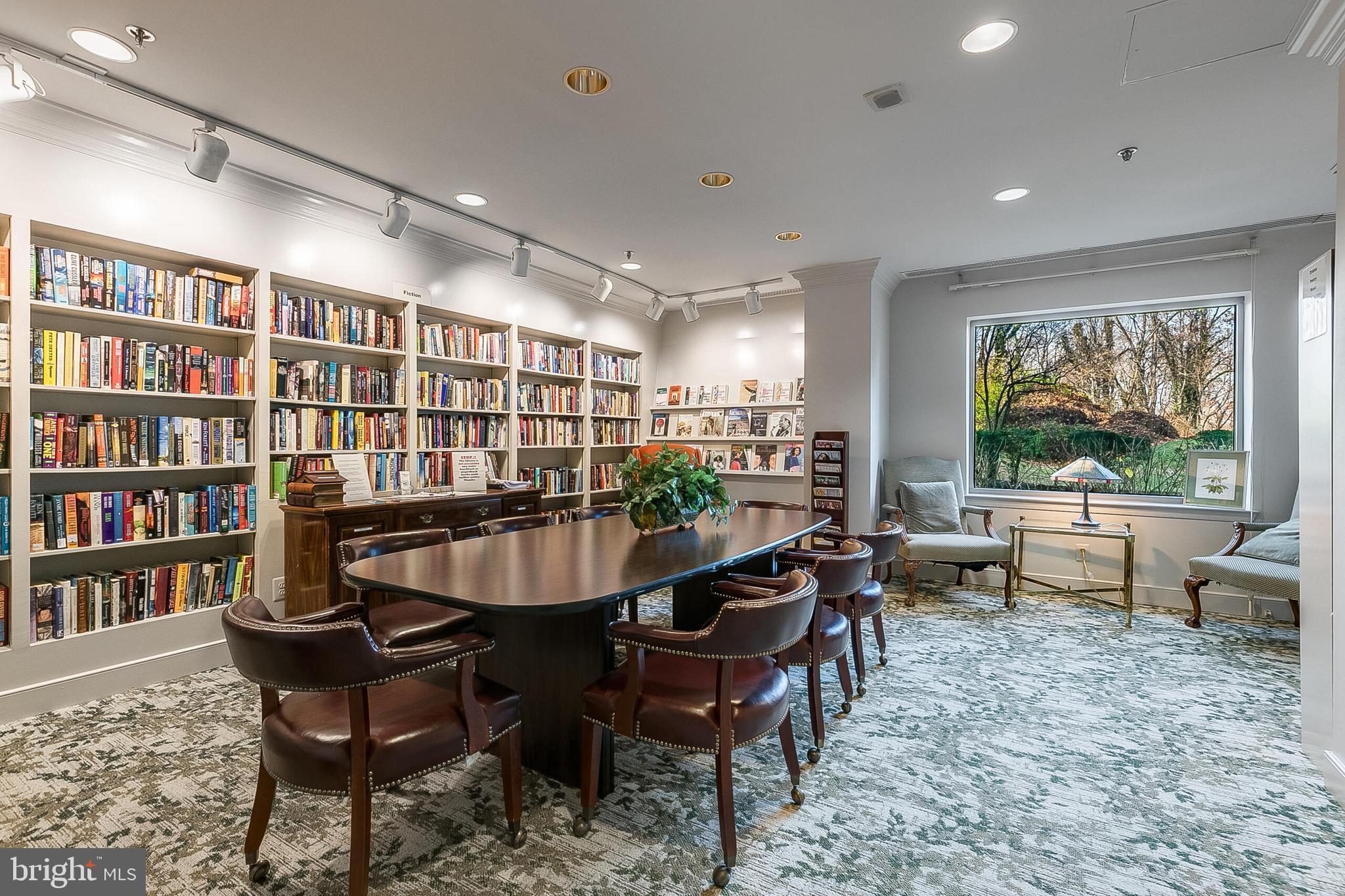 WHITLEY PARK CONDOMINIUM - Residential