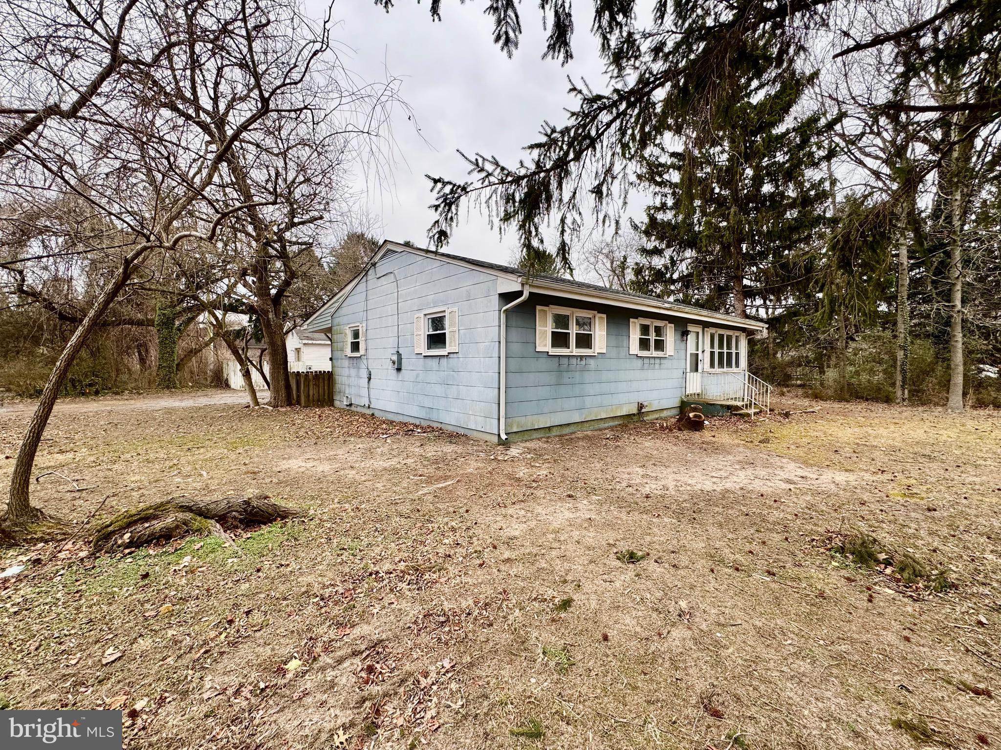 200 SUNSET LANE