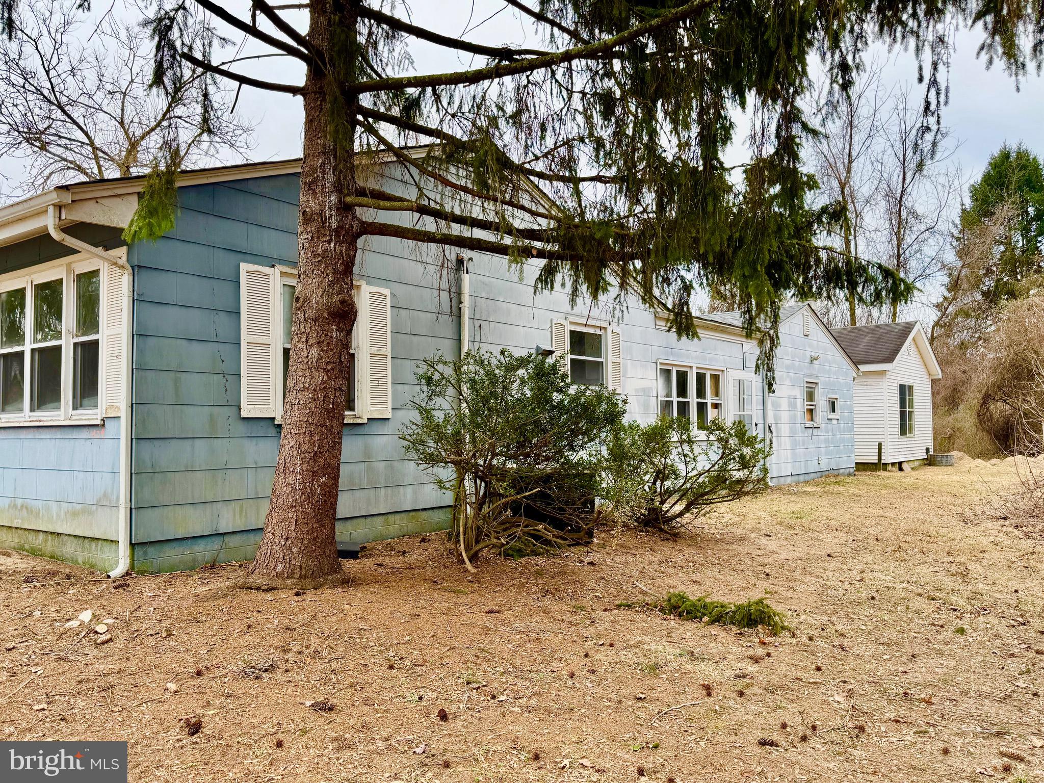 EVERGREEN ACRES (8) - Residential