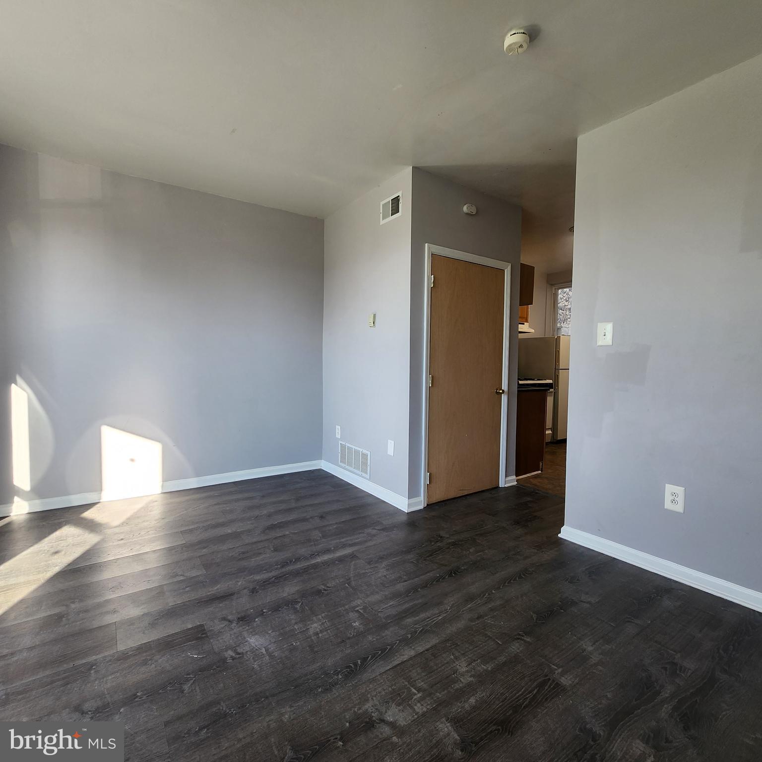 PHILADELPHIA (NORTH) - Residential Lease