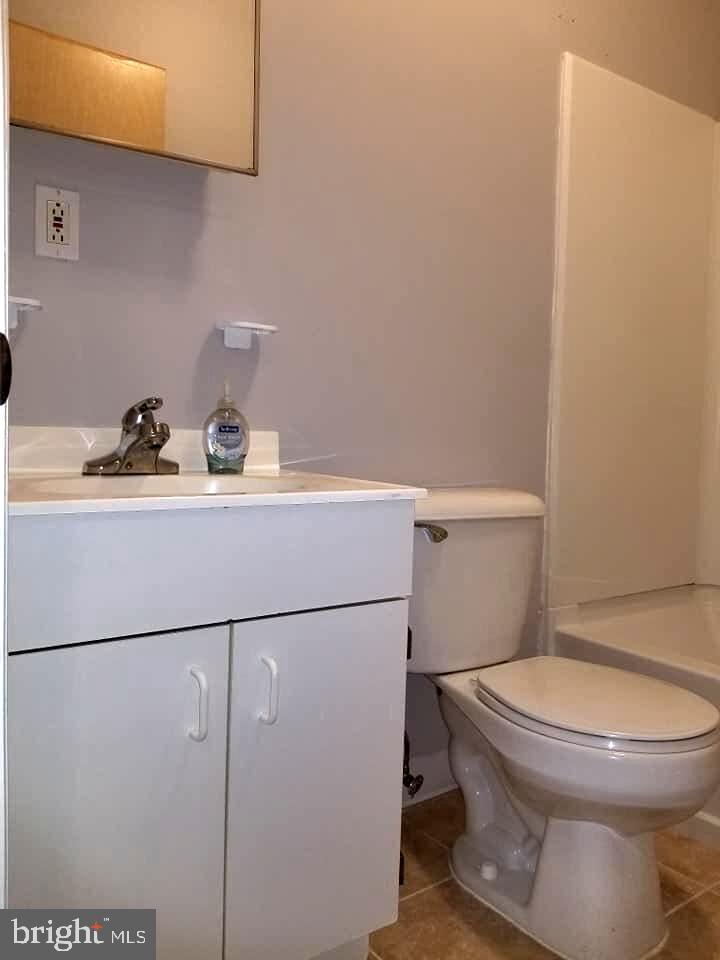 PHILADELPHIA (NORTH) - Residential Lease