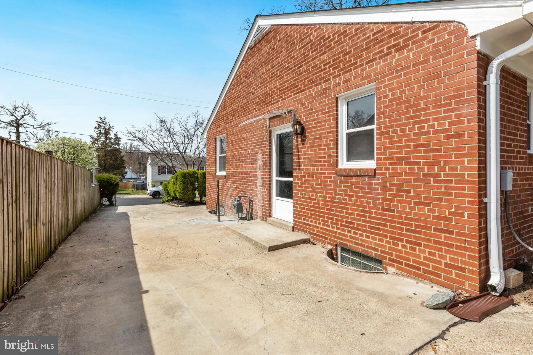 CARMODY HILLS - Residential