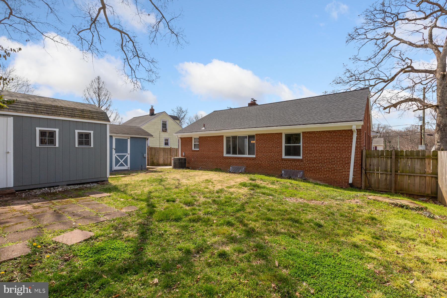 CARMODY HILLS - Residential