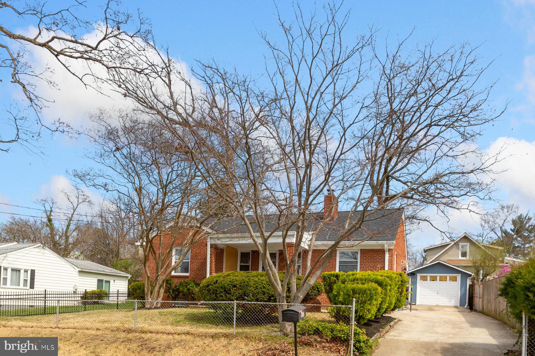 CARMODY HILLS - Residential