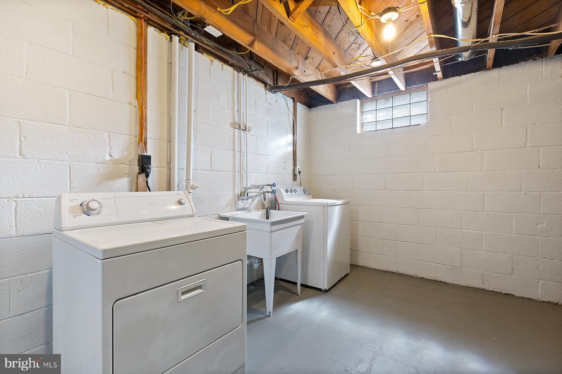 CARMODY HILLS - Residential