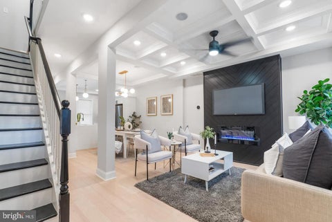 Townhouse For Sale - 4818 Pimlico Road<br/> BALTIMORE, MD 21215