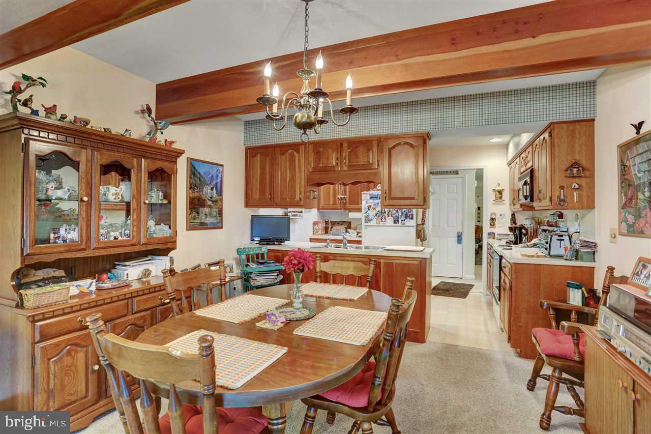 STRAWBERRY COURT - Residential