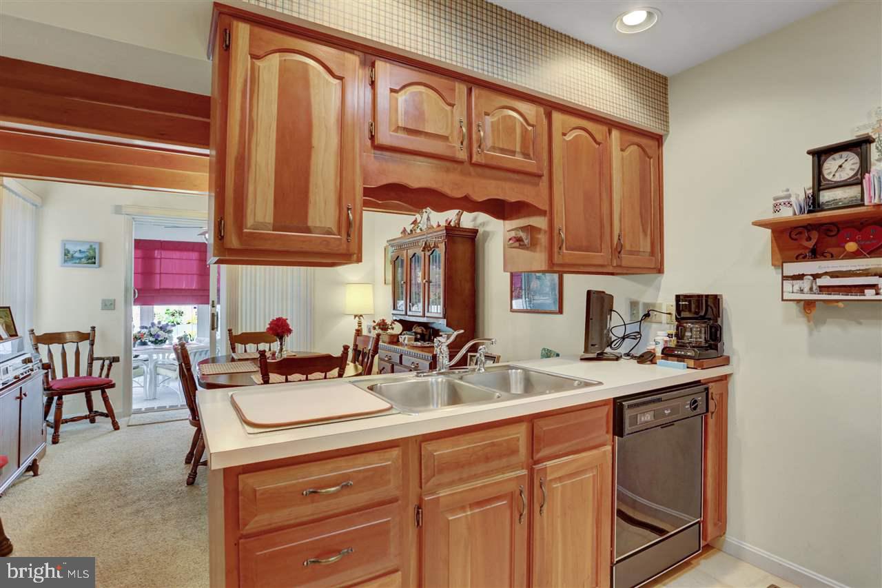 STRAWBERRY COURT - Residential